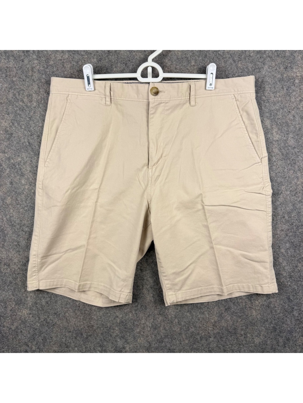 Johnnie-O West Coast Prep Chino Shorts Stone White Men Size 38 9” Stretch 681